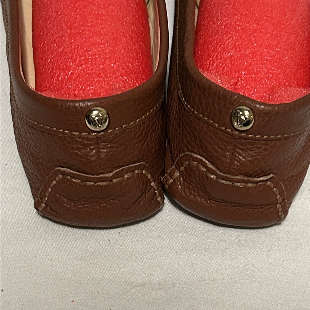 New never worn Vince Camuto brown Leather Loafers - Picture 6 of 7